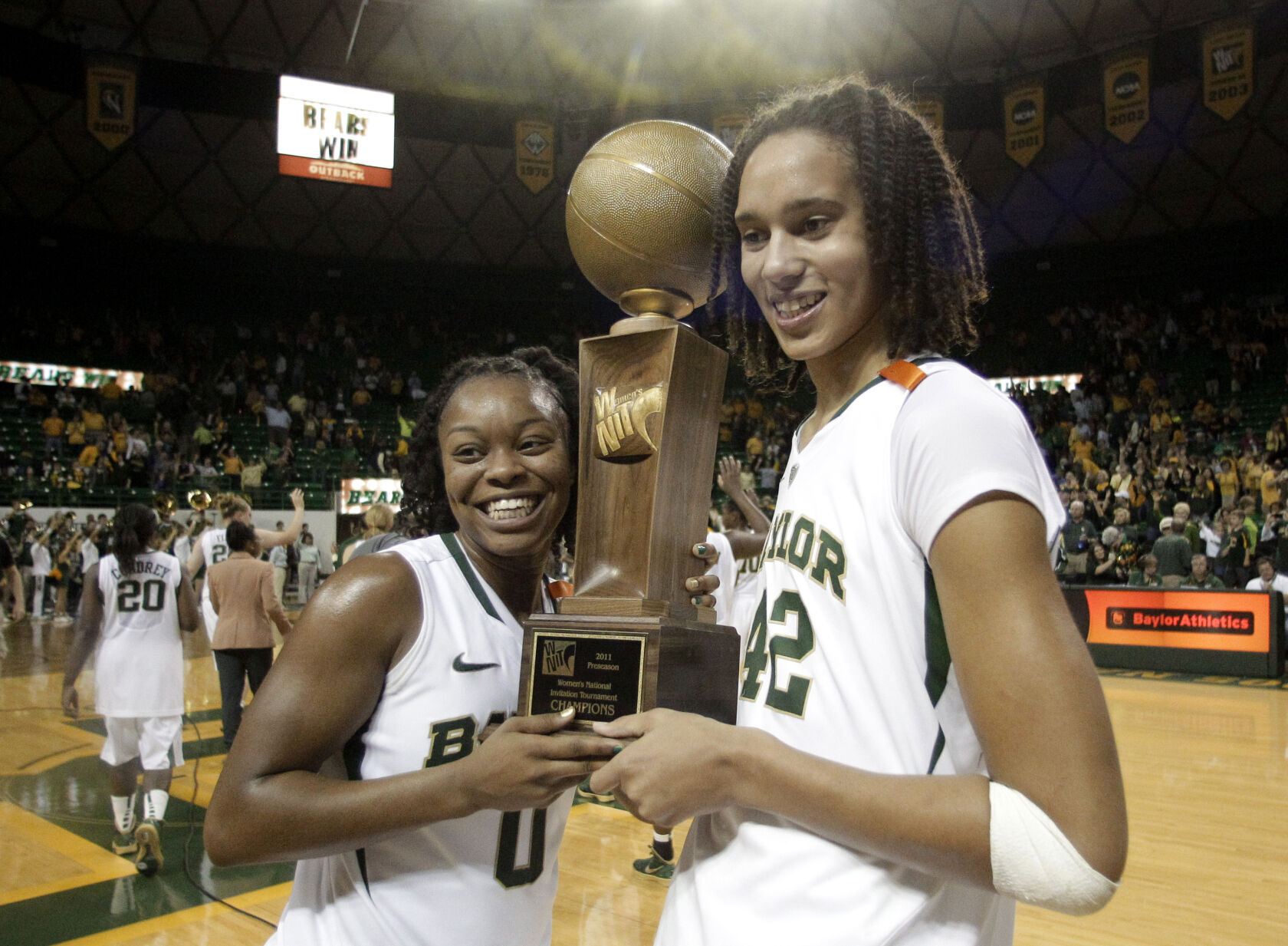2011: Brittney Griner leads Baylor to preseason WNIT championship